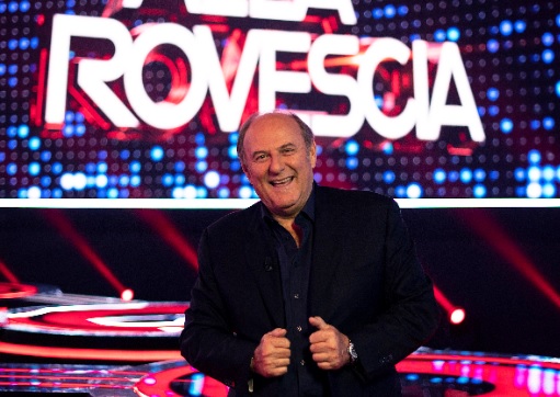 Conto alla Rovescia: Gerry Scotti «corre contro il tempo» nel nuovo preserale di Canale 5