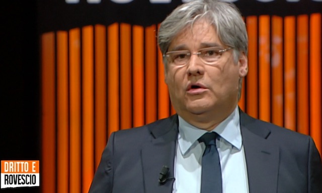 Dritto e Rovescio, Del Debbio sbotta: «Sono figlio di un deportato, sul fascismo non mi dovete rompere il caz*o»