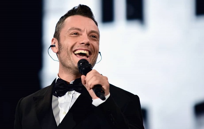 BOOM! Amadeus tratta con Tiziano Ferro per il Festival di Sanremo 2020