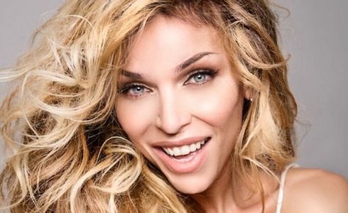 Un Posto al Sole, anticipazioni: Vittorio denuncia l’aggressione omofoba subita da Carla