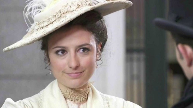 Una Vita, anticipazioni: Lucia vuole usare una parte della sua eredità per aiutare gli abitanti dell’Hoyo