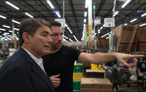 Petrolio sbarca in prima serata su Rai 2 alla scoperta del mondo segreto di Amazon