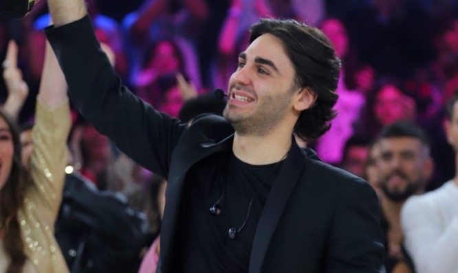 Programmi TV più seguiti sui social nel 2019: Amici in vetta, seguono Uomini e Donne e Le Iene