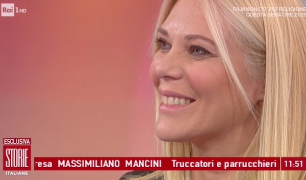 Storie Italiane: Eleonora Daniele annuncia di essere incinta – Video