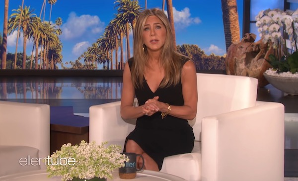 Pagelle TV della Settimana (20-26/01/2020). Promossi i Me contro Te e Jennifer Aniston. Bocciati Barbara Alberti e la ‘svista’ di Porta a Porta