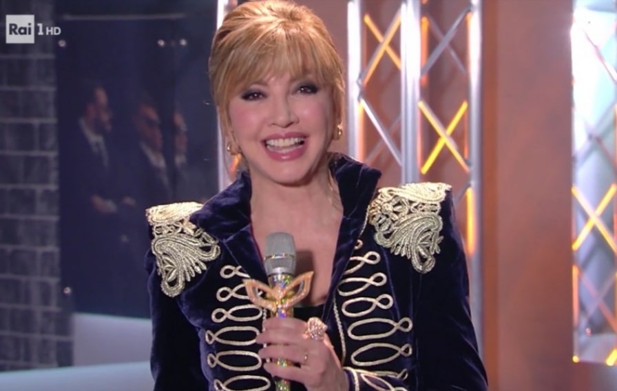 Il Cantante Mascherato: una Ferrari da collaudare