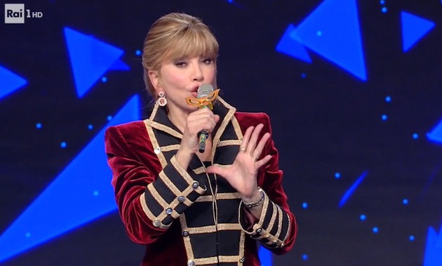 Ascolti TV | Venerdì 24 gennaio 2020. Calano Il Cantante Mascherato (18.7%) e il GF Vip (16.2%)