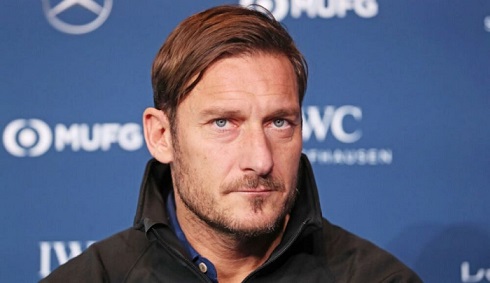 C’è Posta per Te: Francesco Totti e Massimo Ranieri ospiti della sesta puntata