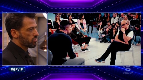 Grande Fratello Vip 2020, undicesima puntata – Pago ‘smonta’ la liaison tra Serena e Alessandro: «So già tutto». La Enardu va al televoto con Fabio Testi