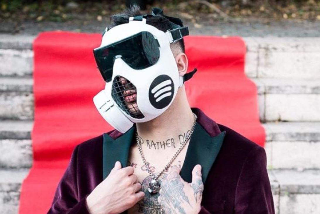 Sanremo 2020, testi canzoni: «No grazie» di Junior Cally