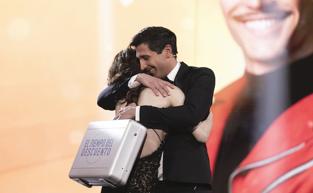 Gianmarco Onestini vince il reality spagnolo El Tiempo del Descuento, spin off del GH Vip – Video