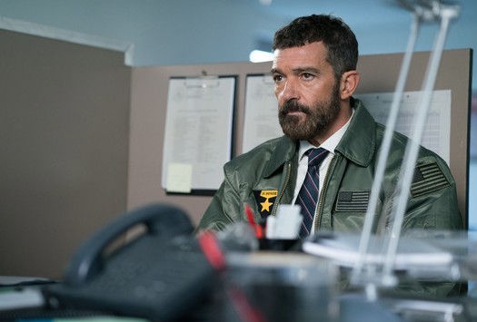 Programmi TV di stasera, venerdì 14 febbraio 2020. Su Italia 1 la Prima TV di «Security» con Antonio Banderas