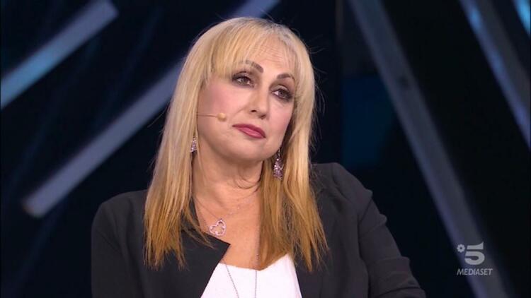 Amici 2020, Alessandra Celentano fa dietrofront: «Mi dispiace se ho mancato di rispetto agli altri giurati. Avrei dovuto far ragionare Javier»