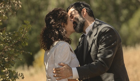 Il Segreto, anticipazioni: Don Berengario lascia gli abiti talari per amore di Marina e abbandona Puente Viejo