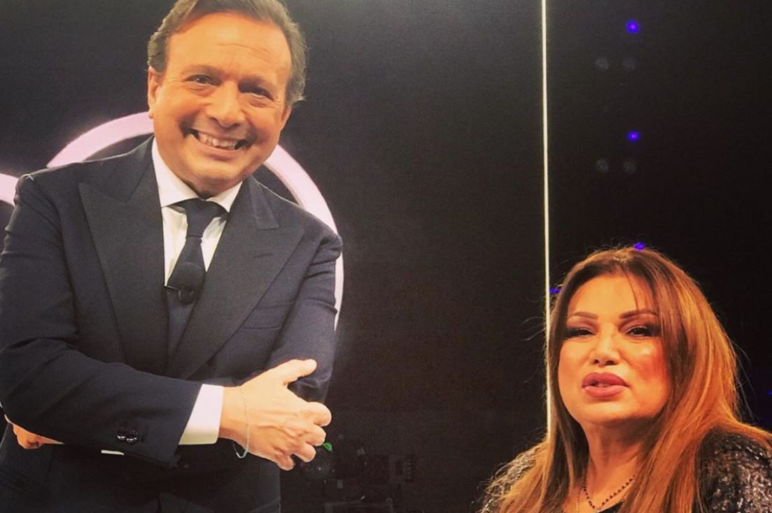 Coronavirus, Serena Grandi in auto-quarantena: «Ho baciato Chiambretti. Poi sono stata anche dalla D’Urso»