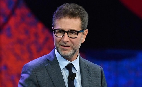 Programmi TV di stasera, domenica 12 aprile 2020. A «Che Tempo Che Fa» ospiti Roberto Burioni, David Sassoli, Giorgio Gori, Tiziano Ferro e Luca Argentero