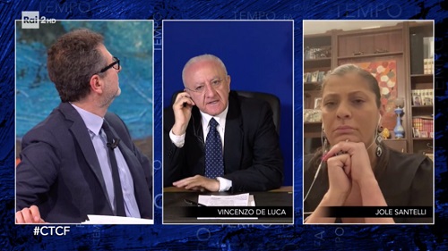 Che Tempo Che Fa, De Luca interviene dal «fratacchione» Fazio e replica a Feltri: «Meridionali inferiori? Dipende da quello che decidiamo di misurare» – Video