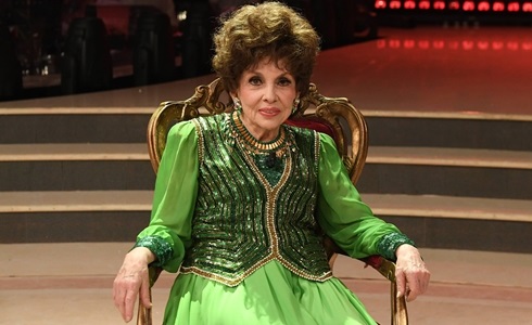 Programmi TV di stasera, domenica 3 maggio 2020. Su Rai3 «Un giorno in Pretura» riparte da Gina Lollobrigida