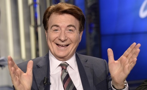 Tanti auguri Paolo Limiti. Il “signore della memoria” avrebbe compiuto oggi 80 anni