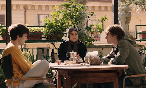 Pagelle TV della Settimana (18-24/05/2020). Promossi L’Albero Azzurro e Skam. Bocciati Incorvaia e Ciavarro e Maurizio Battista