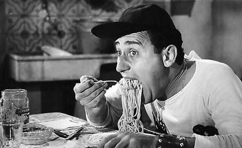 Programmi TV di stasera, giovedì 11 giugno 2020. Su La7 una serata in memoria di Alberto Sordi
