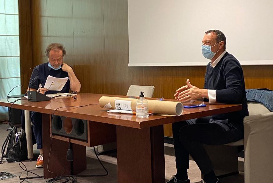 Sanremo 2021, Amadeus cambia regolamento