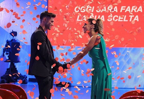 Uomini e Donne: le scelte di Sara e Carlo