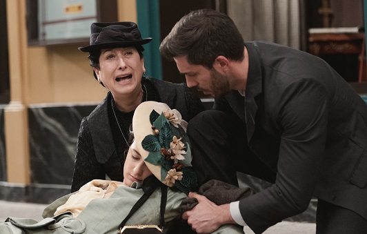 Una Vita, anticipazioni: ritorna il serale su Rete 4. Lucia scopre di avere un tumore ai polmoni