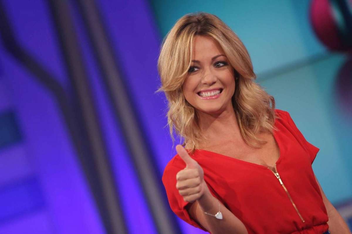 Georgia Luzi accusa: «Un collega per il troppo amore mi lanciò una sedia. Ego spropositato ma mira scarsissima»