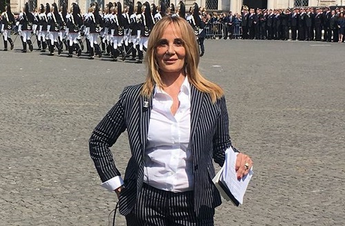 La Vita in Diretta, l’inviata Raffaella Longobardi contro un autore: «Come mai ti occupi così tanto delle giornaliste della concorrenza?»