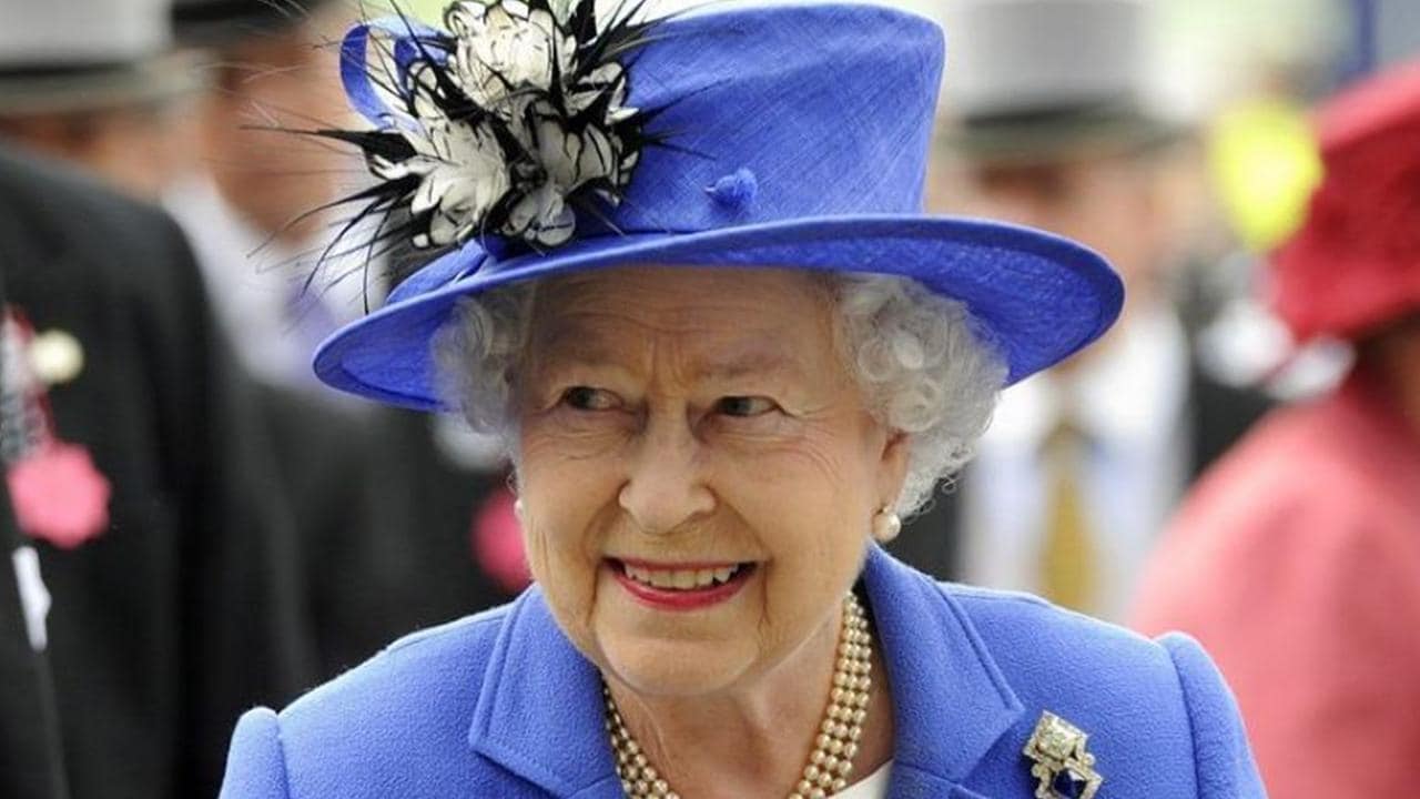 Programmi TV di stasera, venerdì 17 luglio 2020. Su Rai3 «La Grande Storia» della Regina d’Inghilterra