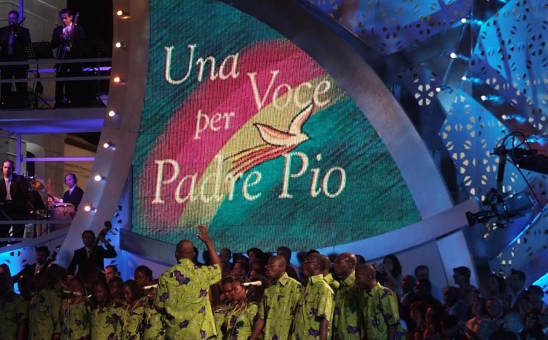 Programmi TV di stasera, sabato 11 luglio 2020. Su Rai1 «Una Voce per Padre Pio»