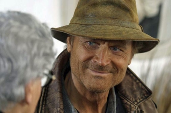 Ascolti TV | Giovedì 13 agosto 2020. Terence Hill (13.9%) fa meglio di Zelig (11.5%). Le Iene per Nadia al 10.6%. Il Nove con Web of Lies domina su Ogni Mattina