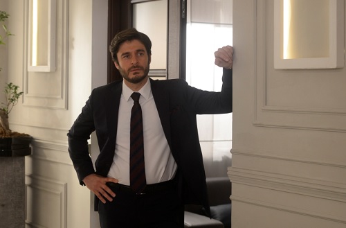 Ascolti TV | Domenica 2 agosto 2020. Non Dirlo al Mio Capo 2 in replica vince facile (14.5%). Bene le serie di Rai2 (6.6%)