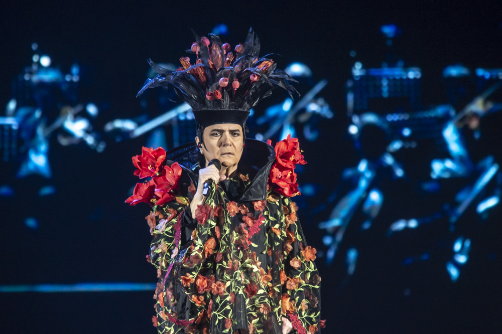 Zero il Folle: Canale 5 festeggia in prima serata i settant’anni di Renato