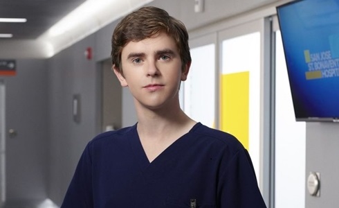 Programmi TV di stasera, mercoledì 16 settembre 2020. Su Rai2 ultimo appuntamento con «The Good Doctor»