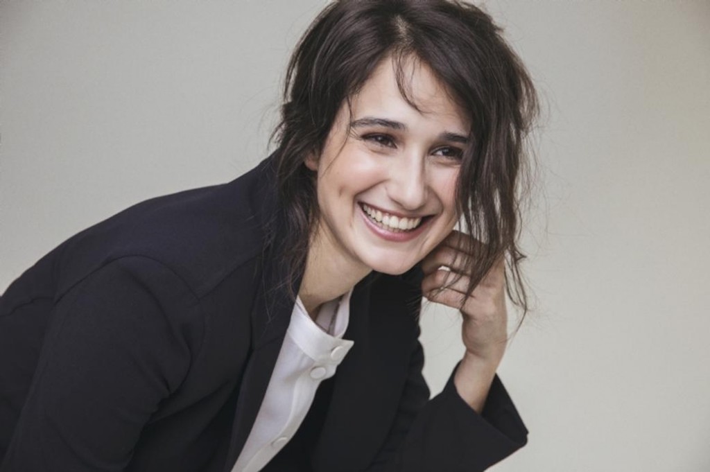 Il Cacciatore diventa una Cacciatrice: Linda Caridi al posto di Francesco Montanari