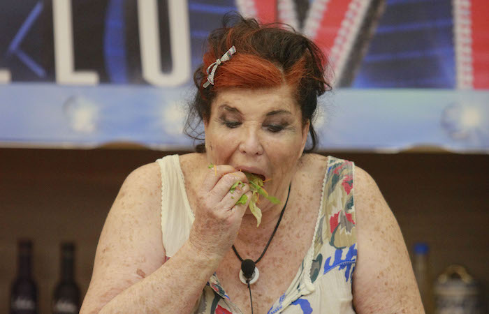 Grande Fratello Vip, la foresta di marijuana della Contessa – Video