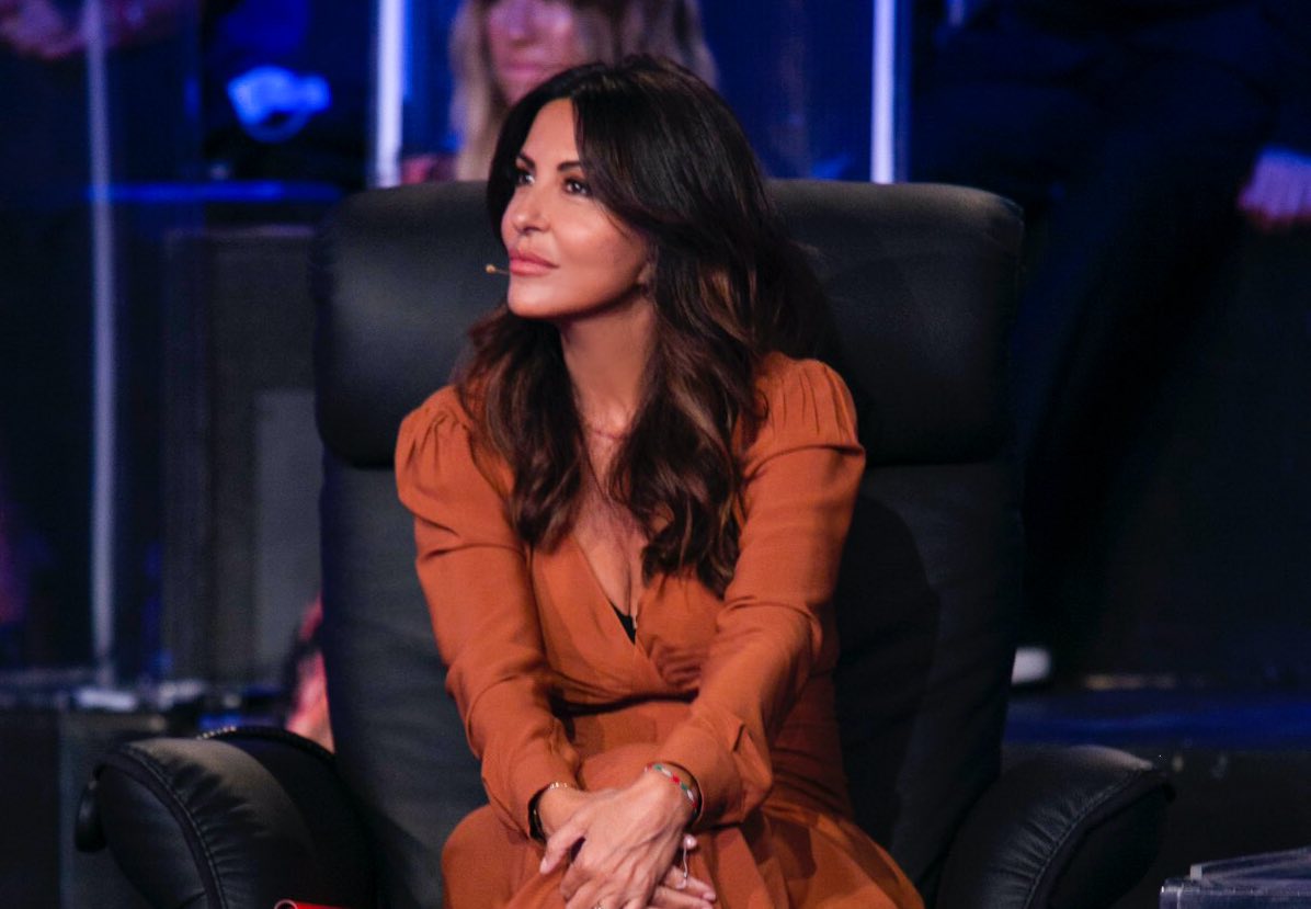 Sabrina Ferilli presenta a DavideMaggio.it la sua nuova fiction per Canale 5. E su Maria De Filippi: «non si regola quella lì, non le ho parlato per due puntate!»