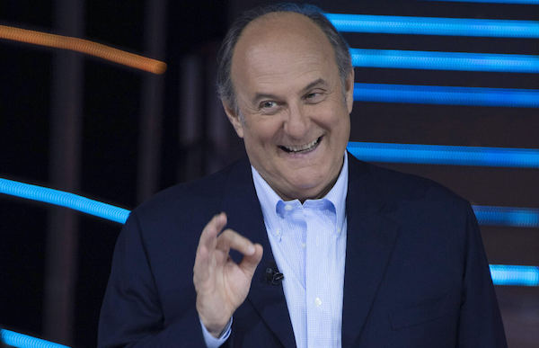 Tenete a mente, Gerry Scotti: «In assoluta sincerità a 70 anni mi ritiro». E apre a Sanremo