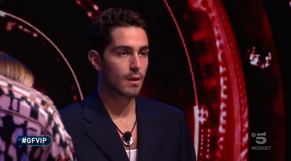GF Vip 5, terza puntata – Zorzi accusa Franceska di avergli parlato al femminile, ma poi si dà della «putt*na» da solo. Squalificato Leali. In 4 al televoto (senza eliminazione)