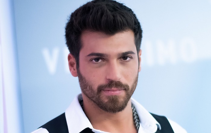 Pagelle TV della Settimana (5-11/10/2020). Promossi Edoardo Ferrario e Nero a Metà. Bocciati Seconda Linea e la ‘caccia al gay’ a Mediaset