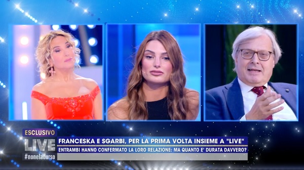 Franceska Pepe e Vittorio Sgarbi, due cuori e un cesso! «Ti arrabbi perché non te l’ho data» – «Tu me l’hai chiesto e mi hai toccato l’uccello»