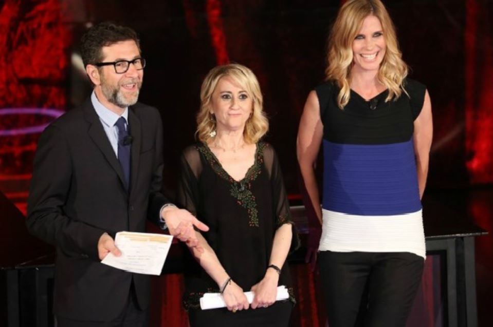 Che tempo che fa, Tiziana Ferrario contro Fazio: «Tv maschilista con valletta semimuta e bruttina intelligente»