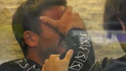 GF Vip, scintille tra Elisabetta e Pierpaolo. Lei tentenna sull’ipotetico fidanzato e gli dà il colpo di grazia: «Non mi farei mai una storia dentro la Casa». Lui scoppia a piangere – Video