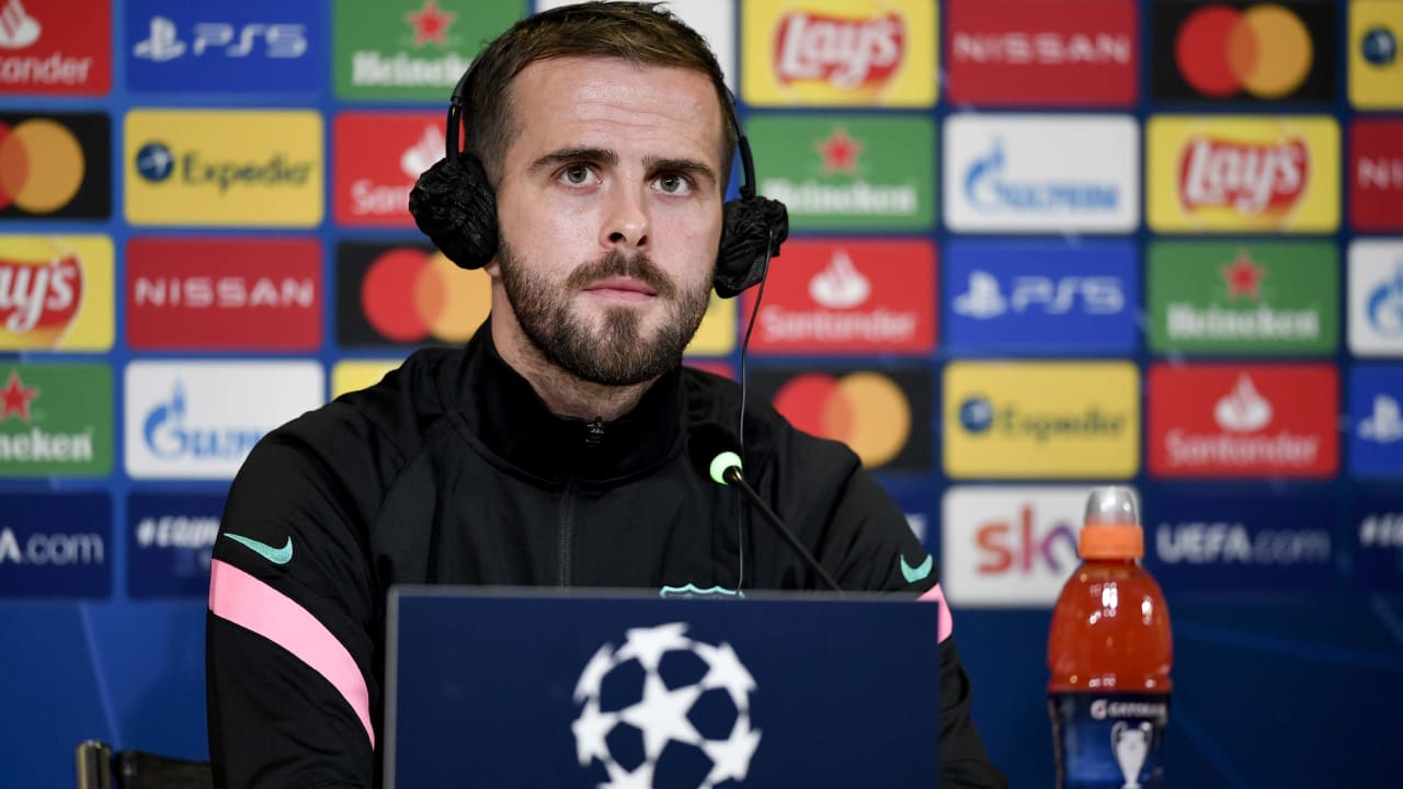 Champions League: su Canale 5 Juve-Barca, la Lazio su Sky. Ecco il programma TV