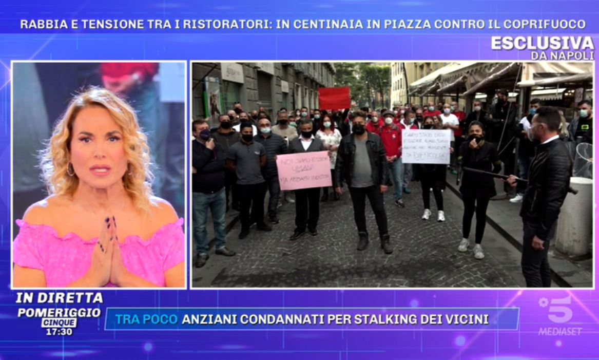 Lockdown, a Pomeriggio Cinque scatta la protesta contro De Luca: «Fallito, te ne devi andare!» – Video