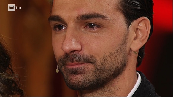 Ballando con le Stelle 2020: terza puntata fatale per Ninetto Davoli. Todaro in lacrime, Mussolini con la mascherina