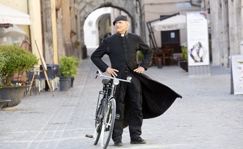 Don Matteo arriva in libreria con le «indagini più emozionanti»