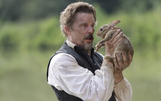 The Good Lord Bird: Ethan Hawke è a capo dei soldati abolizionisti nella nuova serie tv di Sky Atlantic